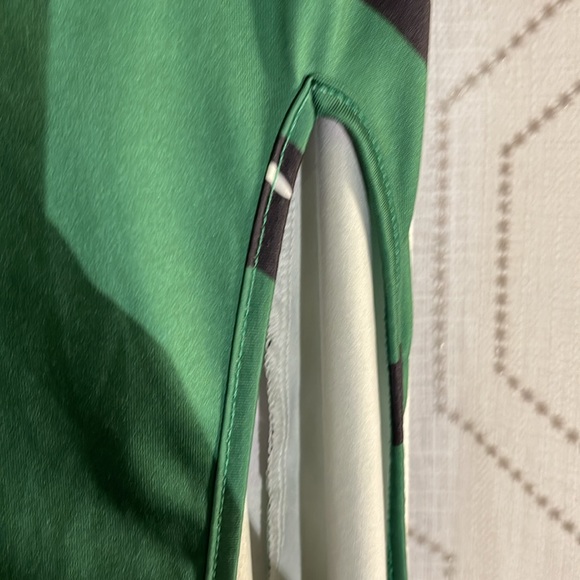 NWOT Women’s XS Maxi Dress Black/Green/White Chain Straps HIGH LEG SPLIT - Picture 6 of 9